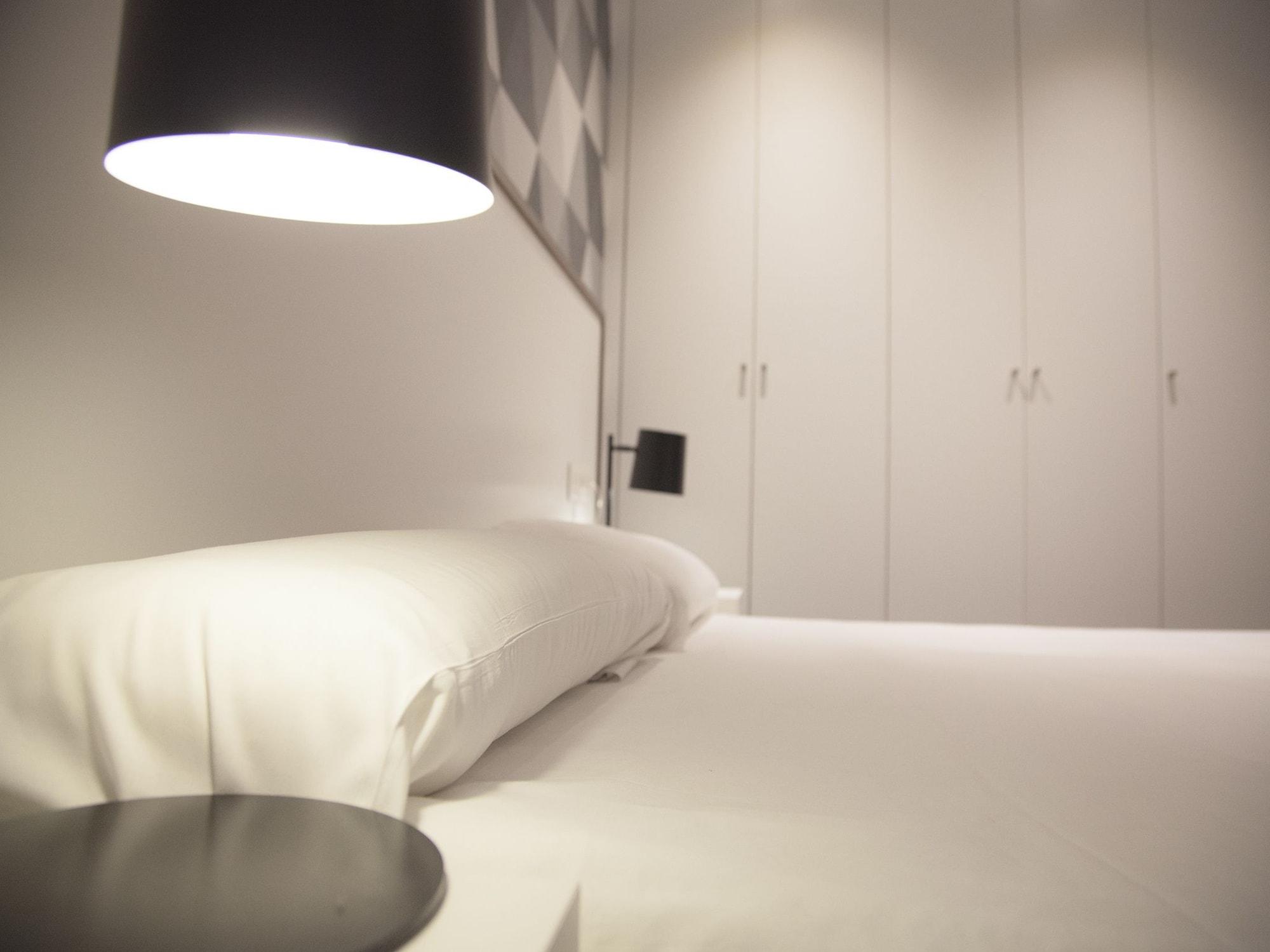 Flats Friends Soho Suites Valenza Esterno foto