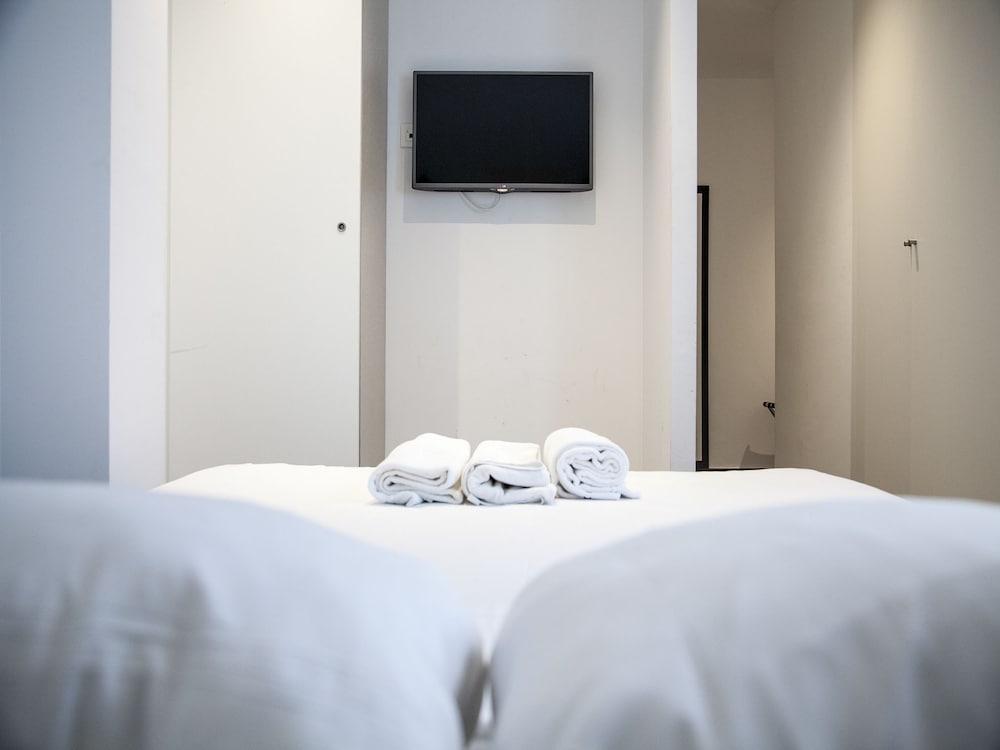 Flats Friends Soho Suites Valenza Esterno foto